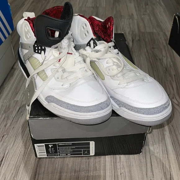 Jordan Spiz’ike size 9.5 mens Nike Air Jordan Spiz main image 2